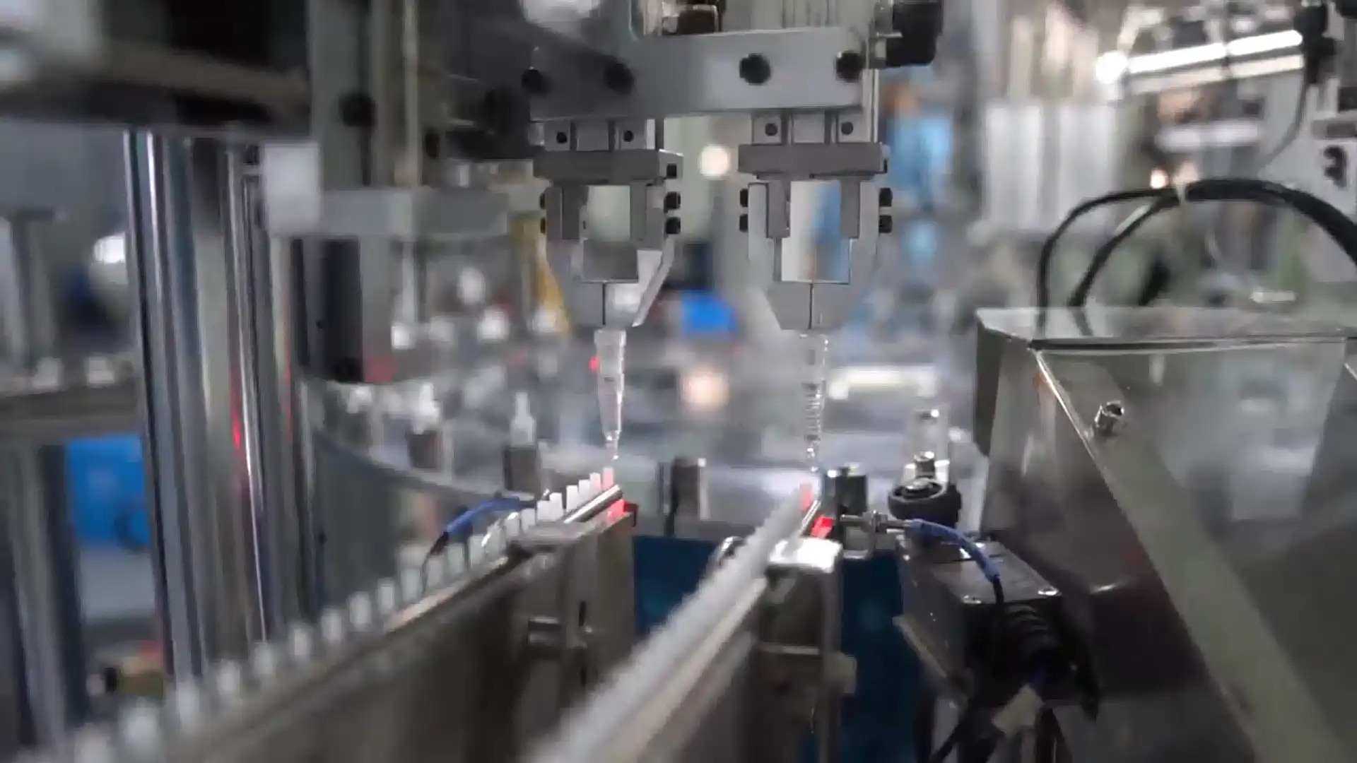 Why are American brand customers increasingly favoring Asian packaging factories?